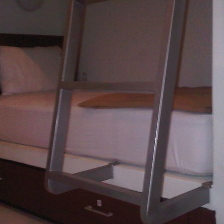 Mirah Hostel Legian  Ngoại thất bức ảnh