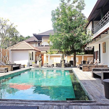 Mirah Hostel Legian  Ngoại thất bức ảnh