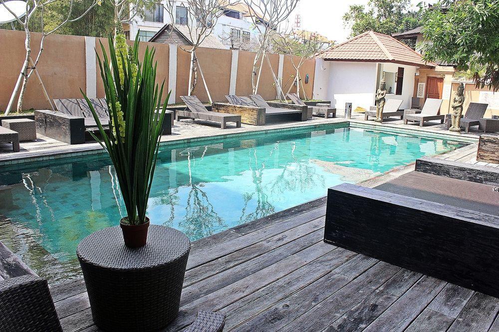 Mirah Hostel Legian  Ngoại thất bức ảnh
