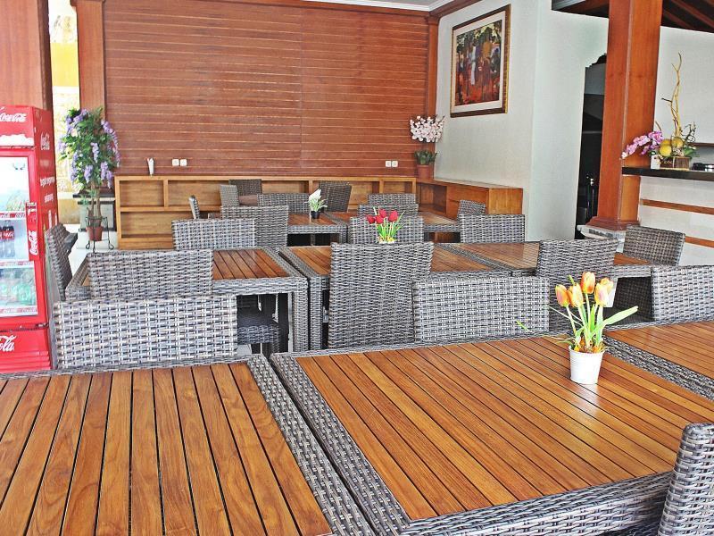 Mirah Hostel Legian  Ngoại thất bức ảnh
