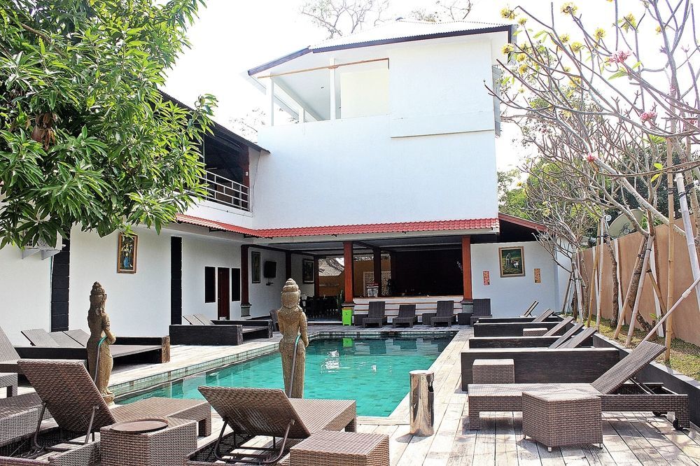 Mirah Hostel Legian  Ngoại thất bức ảnh