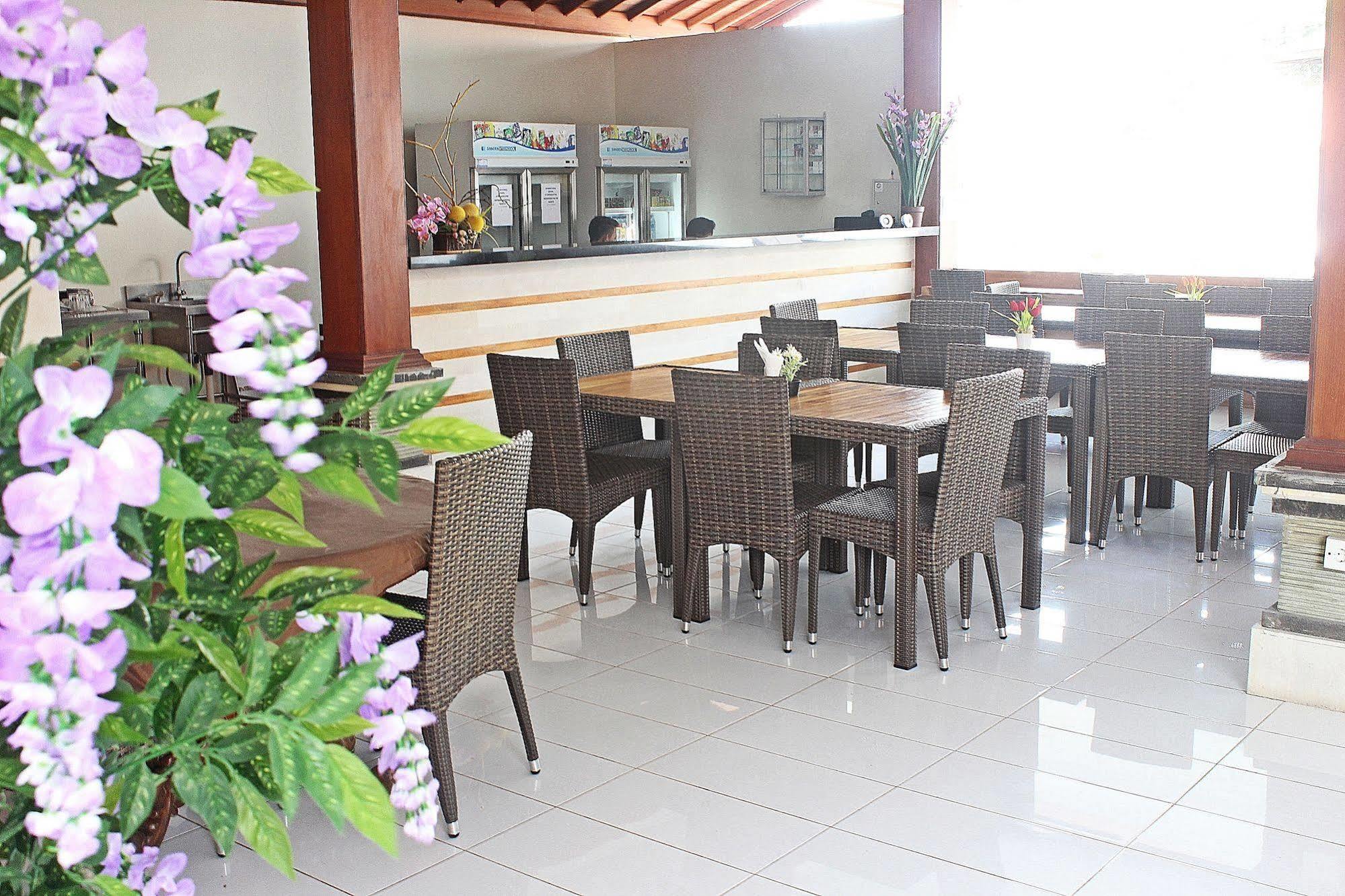 Mirah Hostel Legian  Ngoại thất bức ảnh