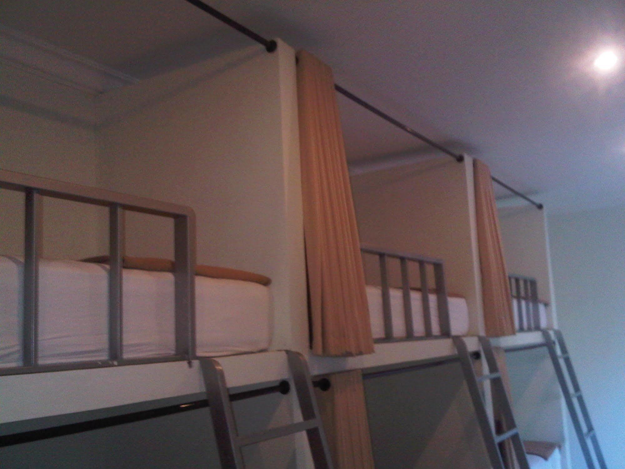 Mirah Hostel Legian  Ngoại thất bức ảnh
