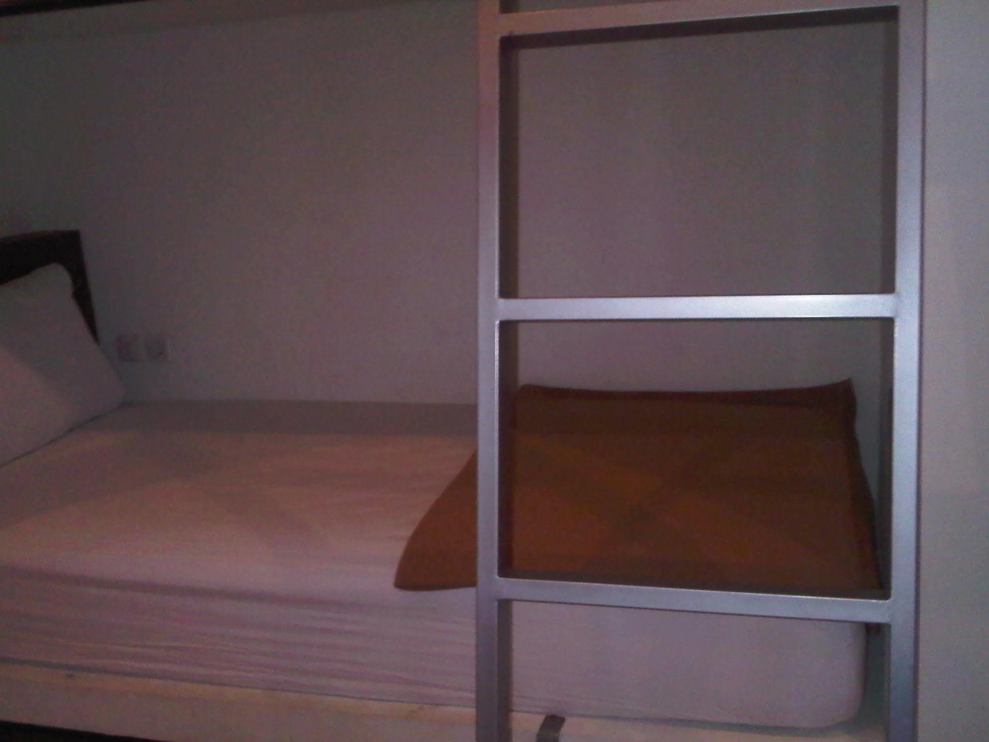 Mirah Hostel Legian  Ngoại thất bức ảnh